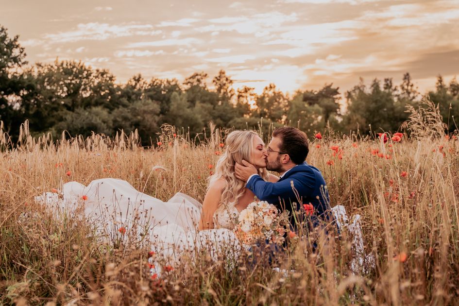 Romantische huwelijksfoto's Geel Huwelijksreportage door de fotograaf te Geel